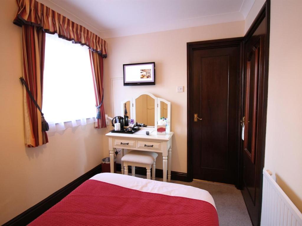 Pilgrims Hotel Canterbury Bilik gambar