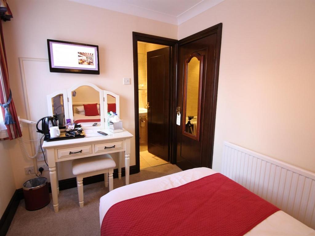 Pilgrims Hotel Canterbury Bilik gambar