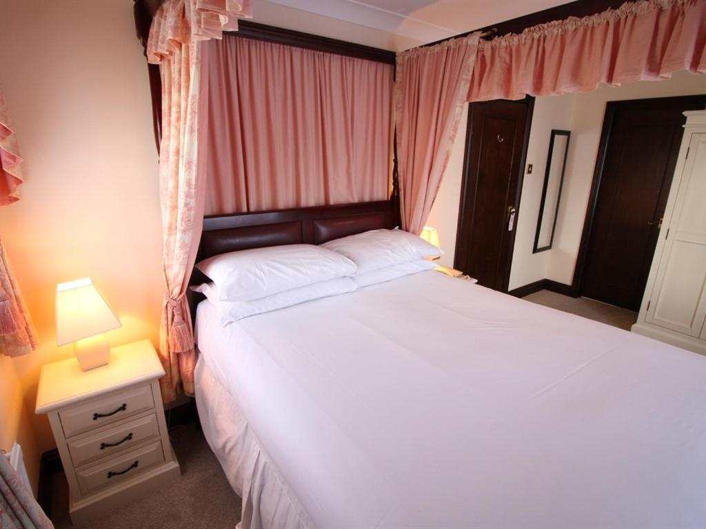 Pilgrims Hotel Canterbury Bilik gambar
