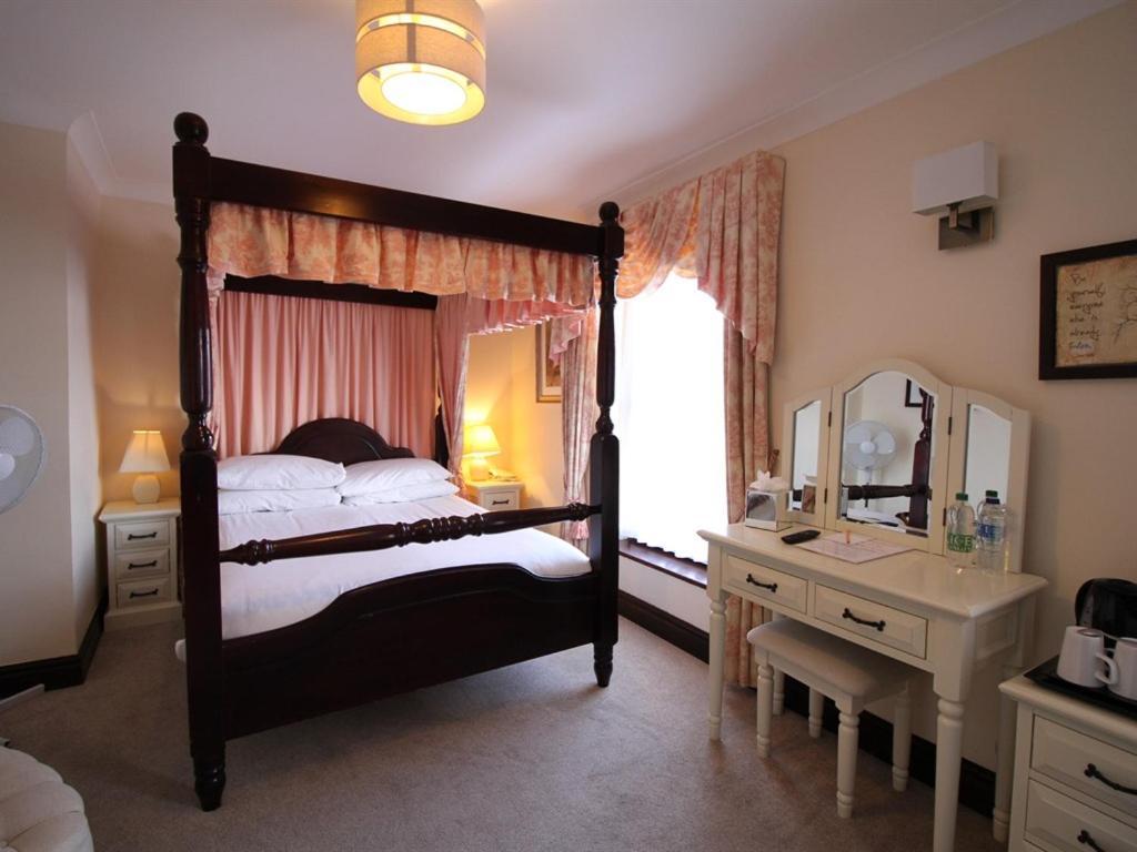 Pilgrims Hotel Canterbury Bilik gambar
