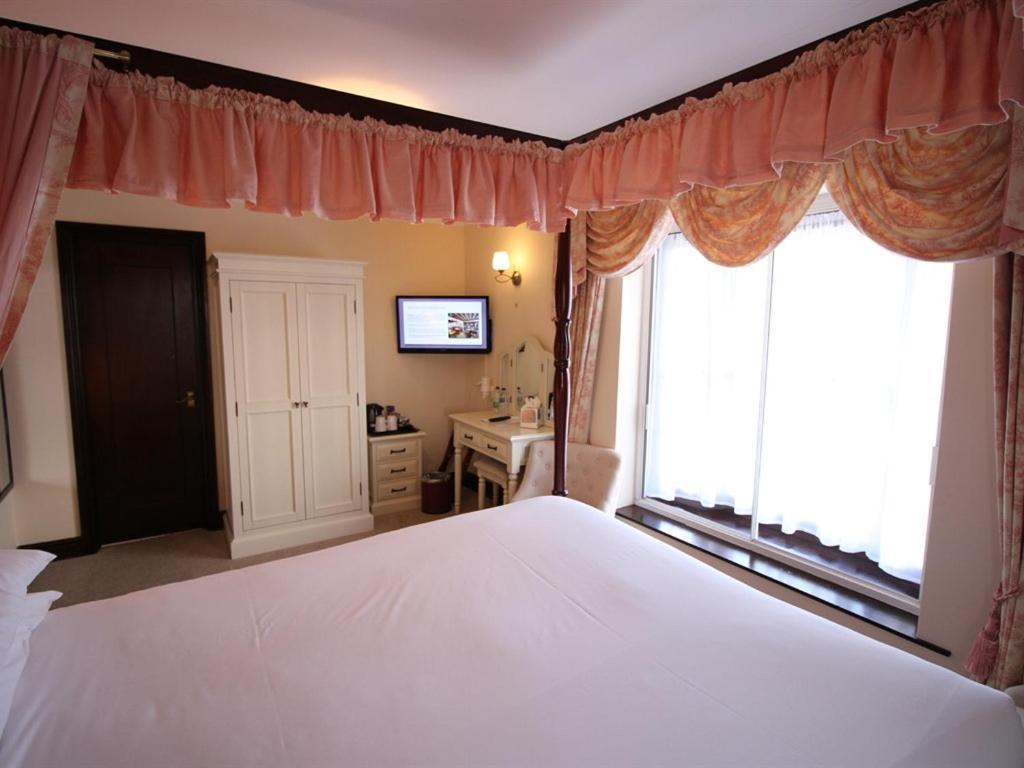 Pilgrims Hotel Canterbury Bilik gambar